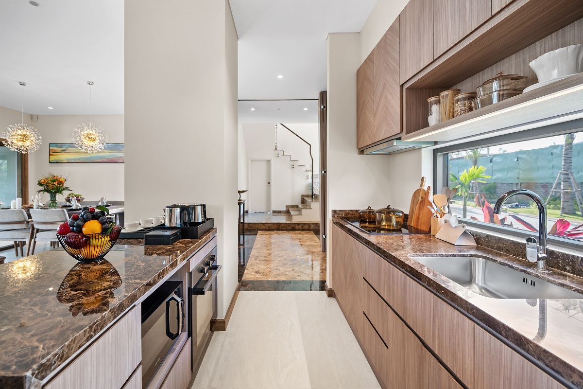 Khu vực bếp biệt thự Angsana Hồ Tràm